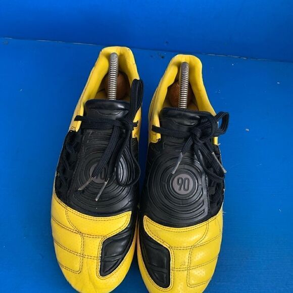 Nike Total90 Laser II 2 FG US7.5 Yellow 354745 702 Total 90 Iniesta LTD Elite main image 4